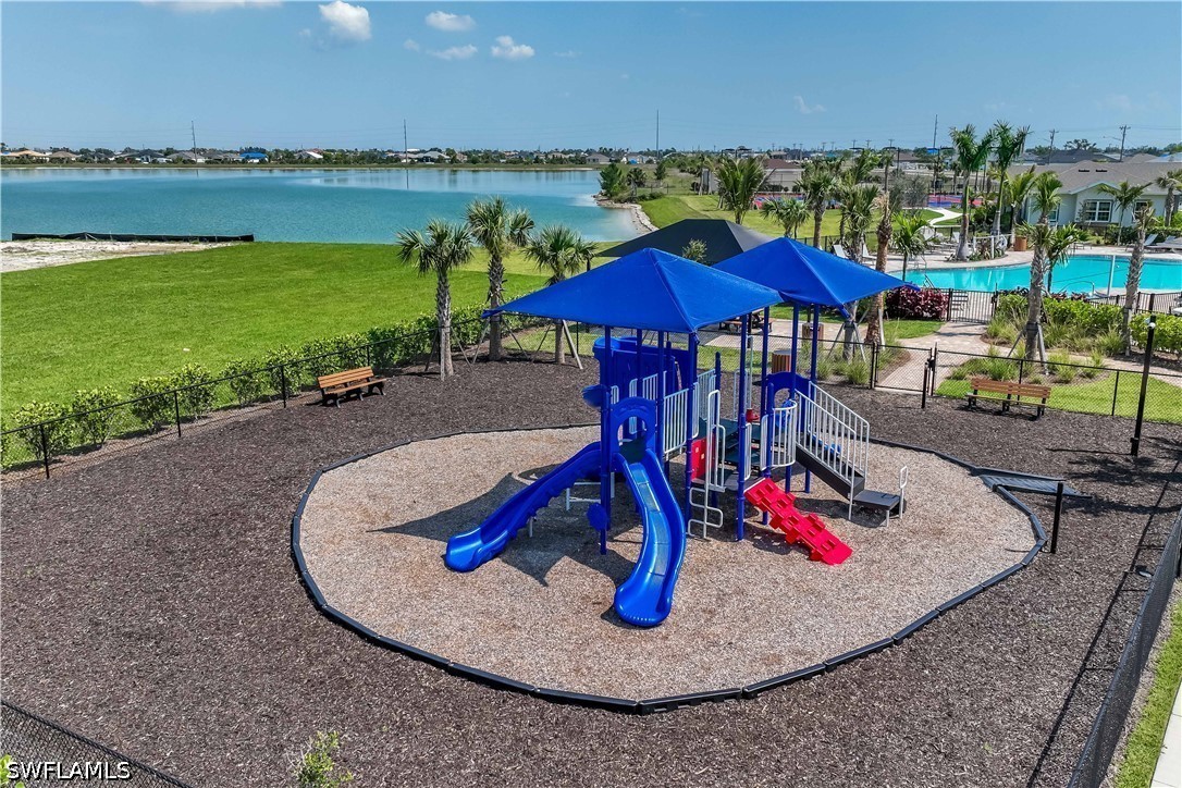 575 Spring Hill Lake, Cape Coral, FL 33993