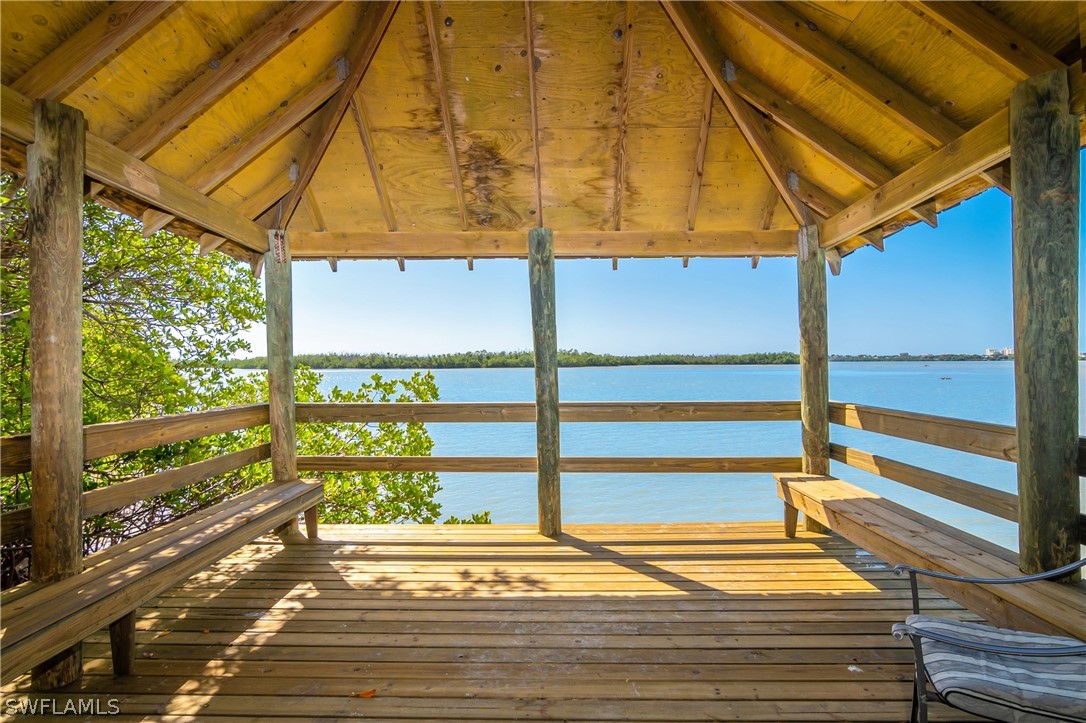 Dock