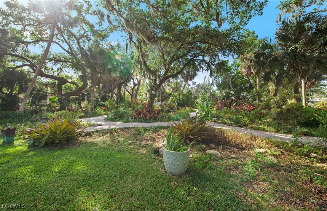 13782 River Forest, Fort Myers, FL 33905