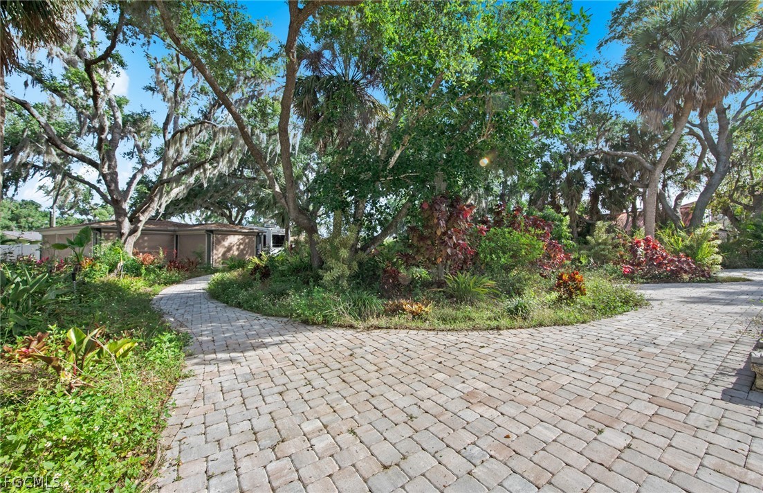 13782 River Forest, Fort Myers, FL 33905