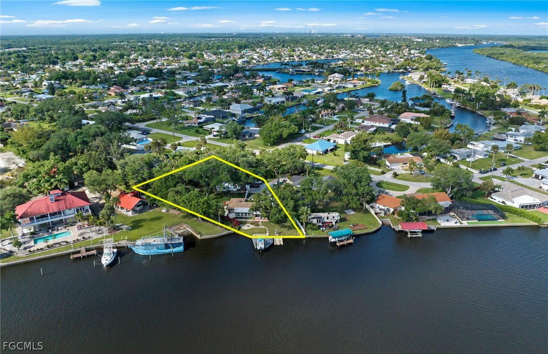 13782 River Forest, Fort Myers, FL 33905