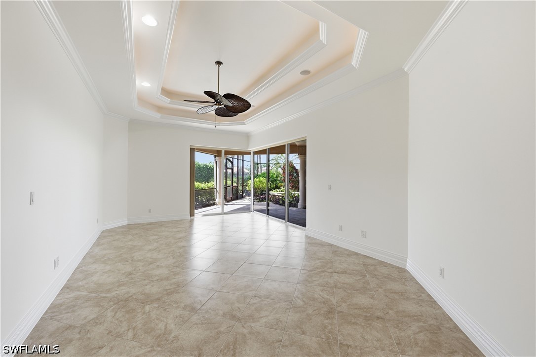 1687 Persimmon, Naples, FL 34109
