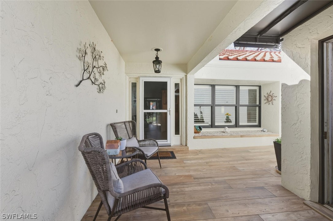 738 Reef Point, Naples, FL 34108