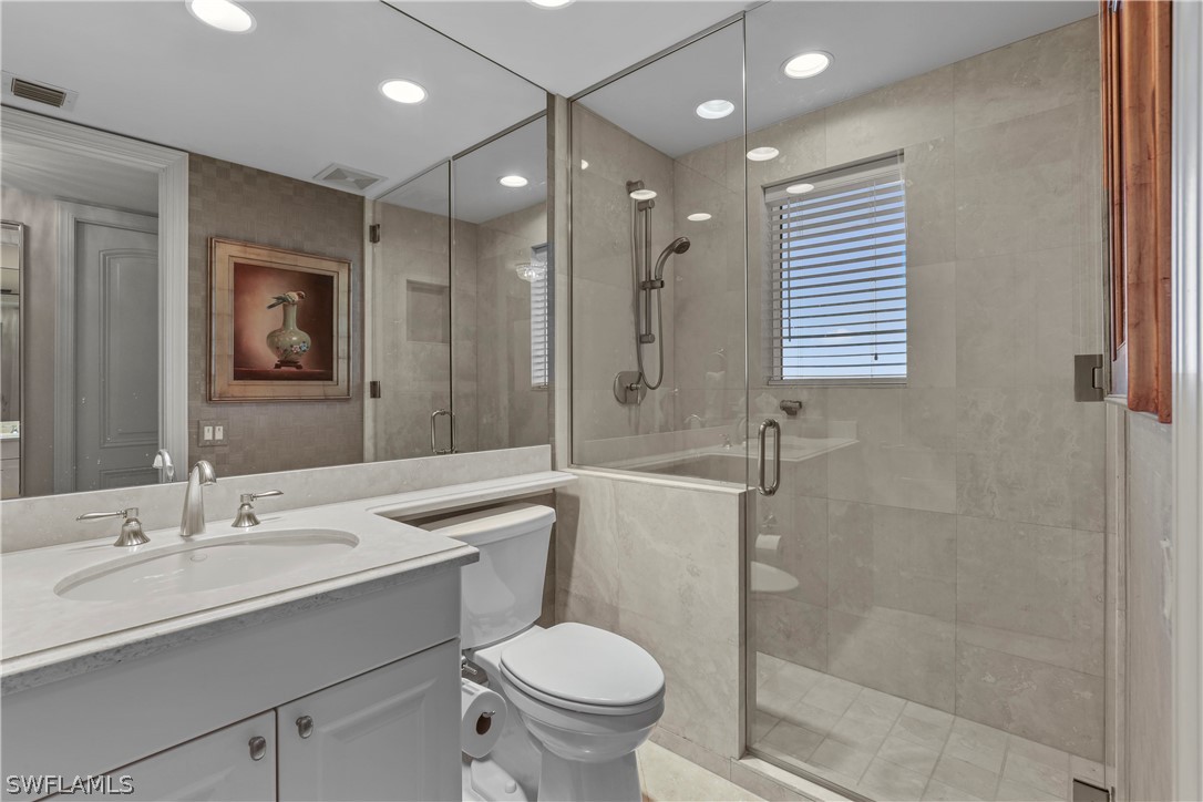 4875 Pelican Colony Unit 2004, Bonita Springs, FL 34134