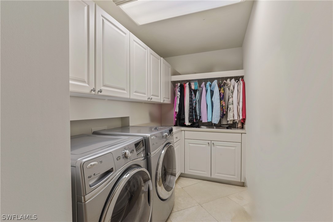 4875 Pelican Colony Unit 2004, Bonita Springs, FL 34134