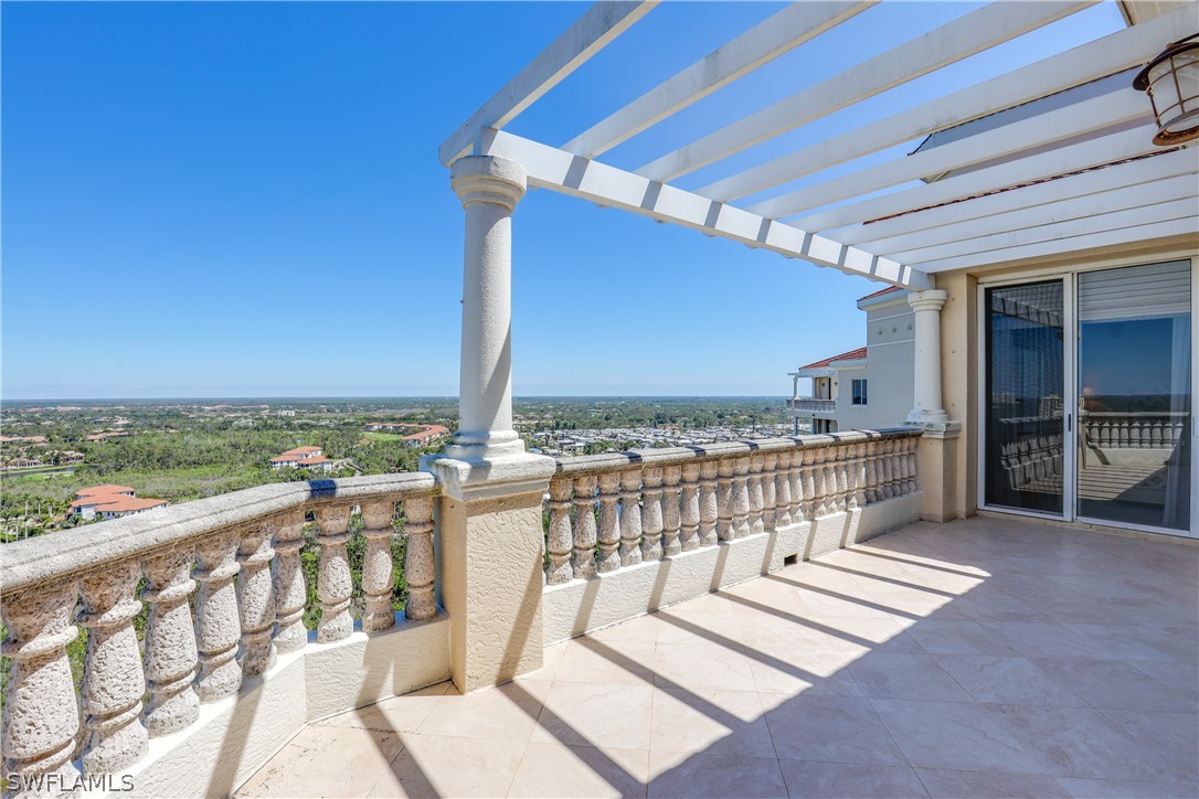 4875 Pelican Colony Unit 2004, Bonita Springs, FL 34134