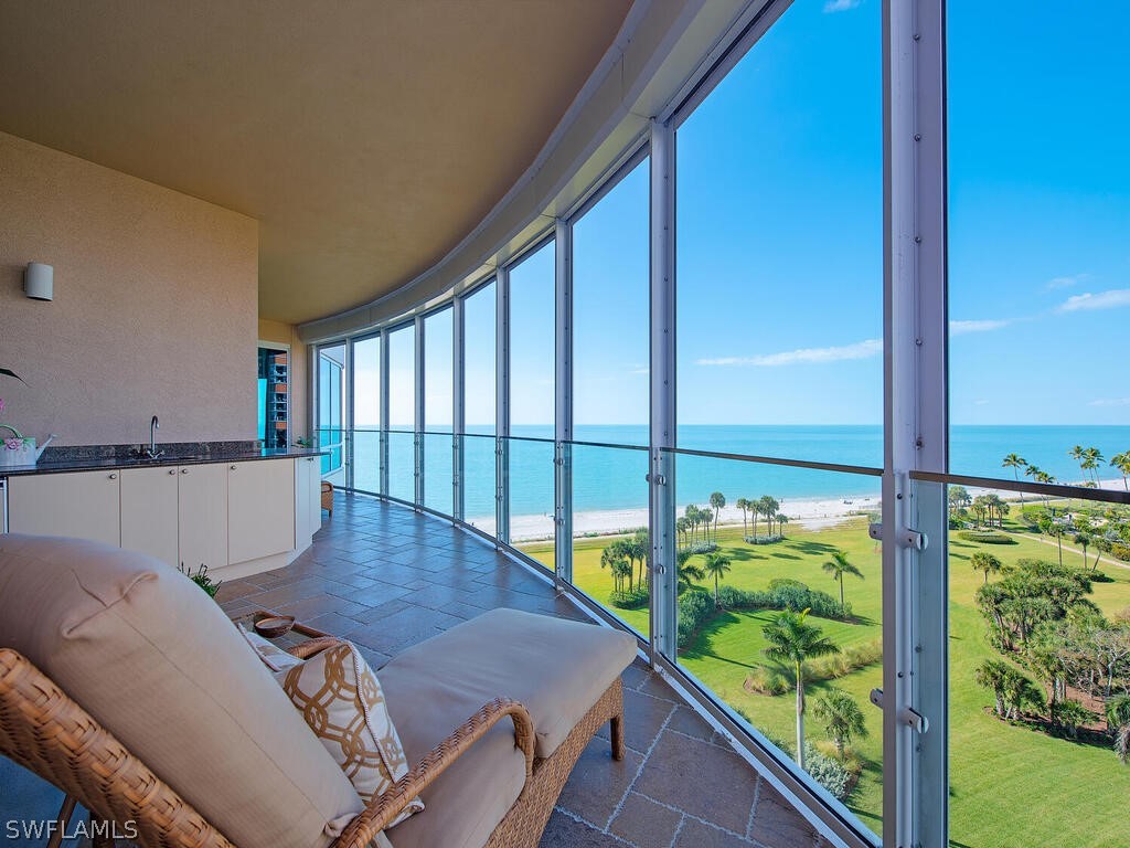 4101 Gulf Shore Unit 8n, Naples, FL 34103