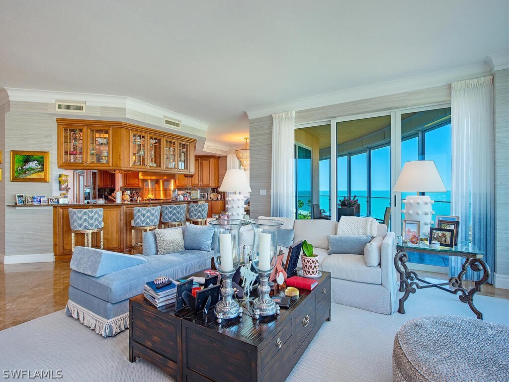 4101 Gulf Shore Unit 8n, Naples, FL 34103