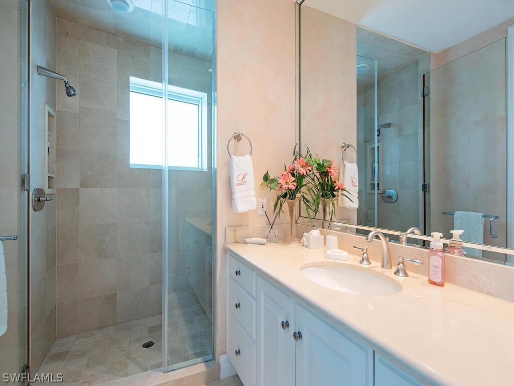 4101 Gulf Shore Unit 8n, Naples, FL 34103