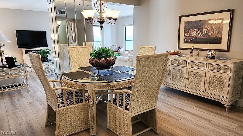 DiningArea