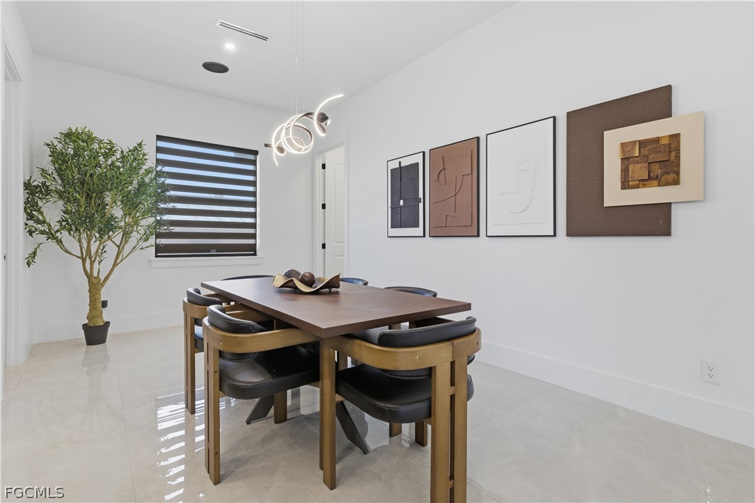 DiningArea