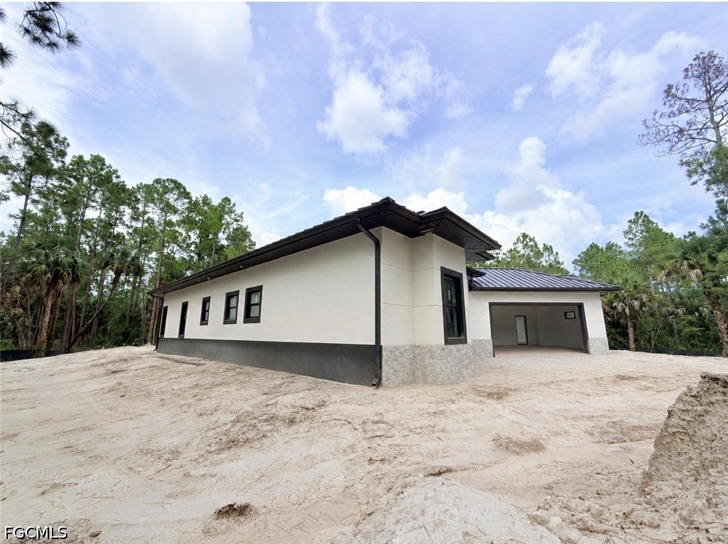 159 12th, Naples, FL 34120