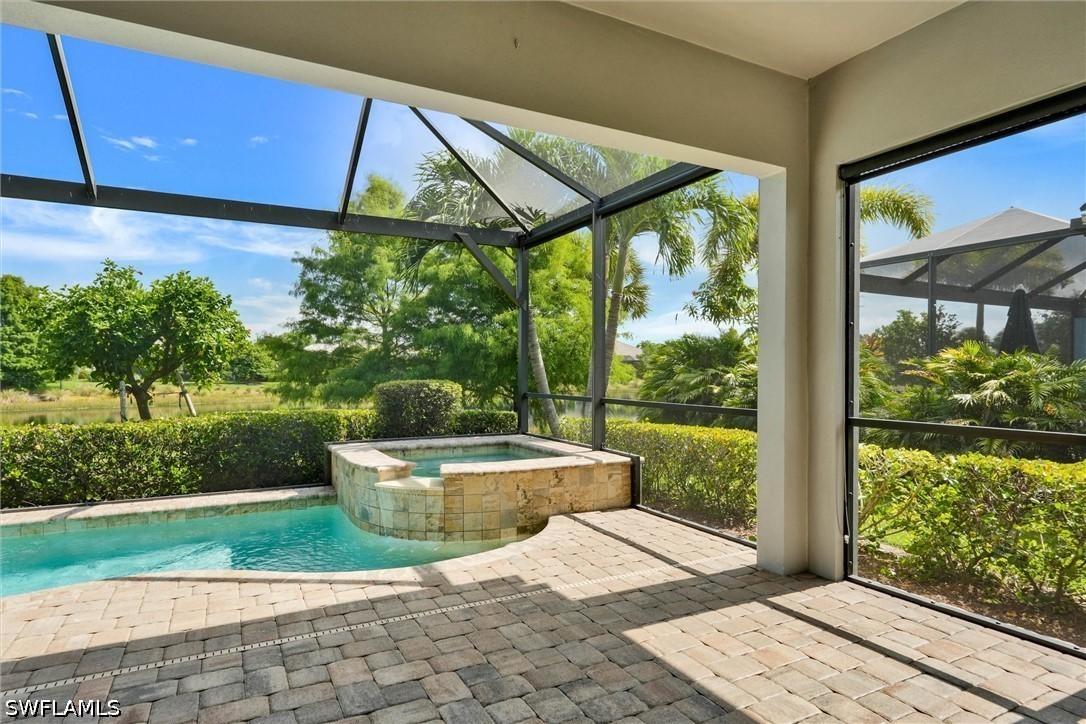 6931 Cay, Naples, FL 34113