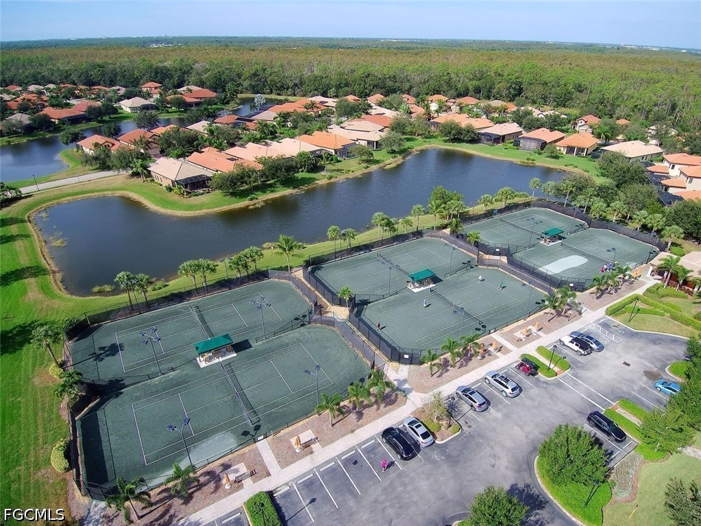TennisCourt