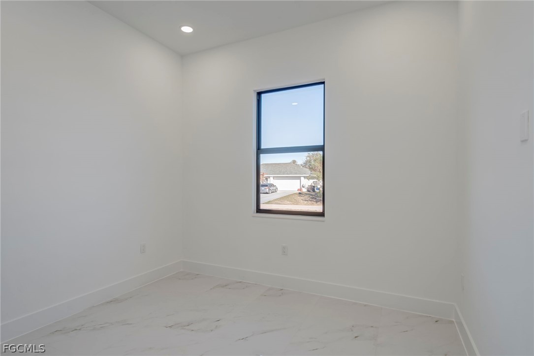 1827 Tomaso, Lehigh Acres, FL 33972