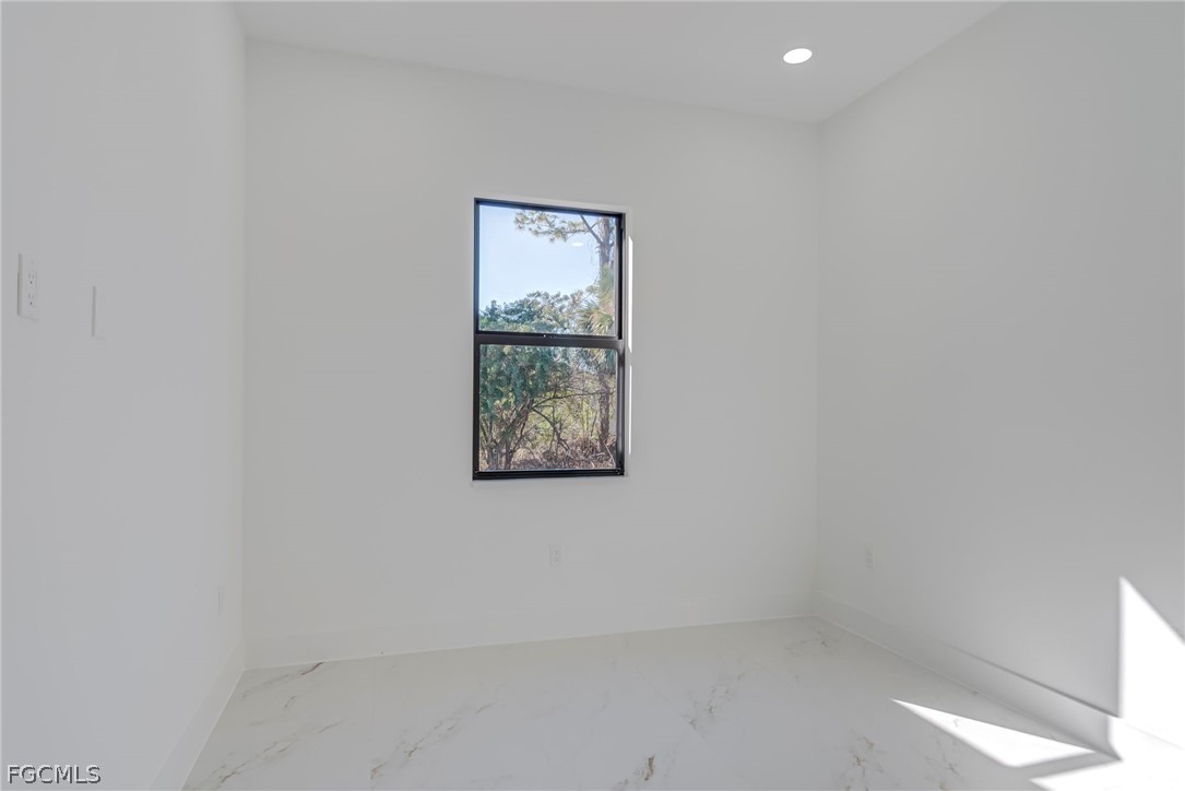 1827 Tomaso, Lehigh Acres, FL 33972