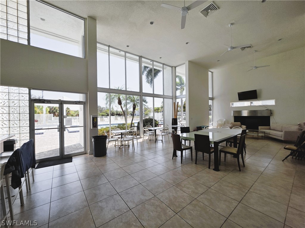 DiningArea