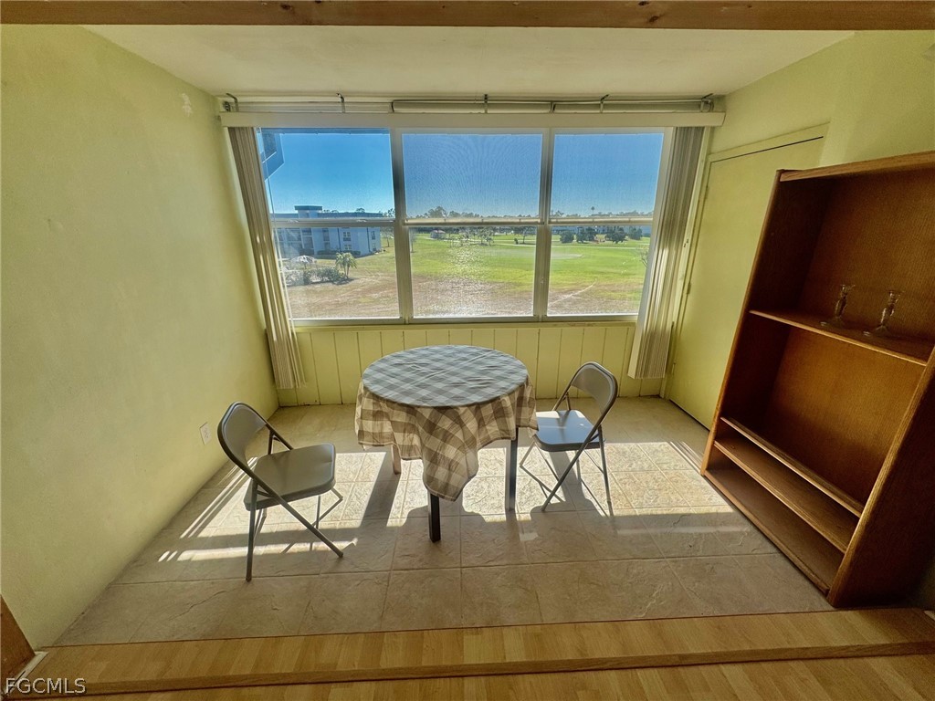 DiningArea