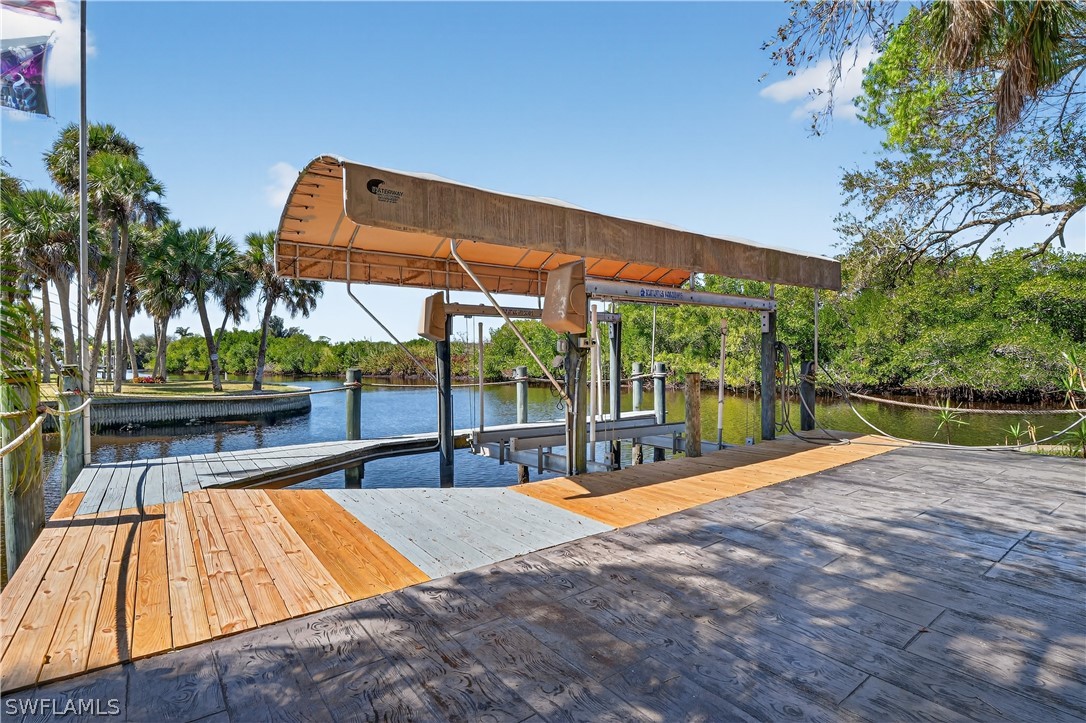 Dock