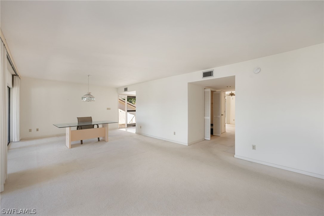 517 Lake Louise Unit 201, Naples, FL 34110