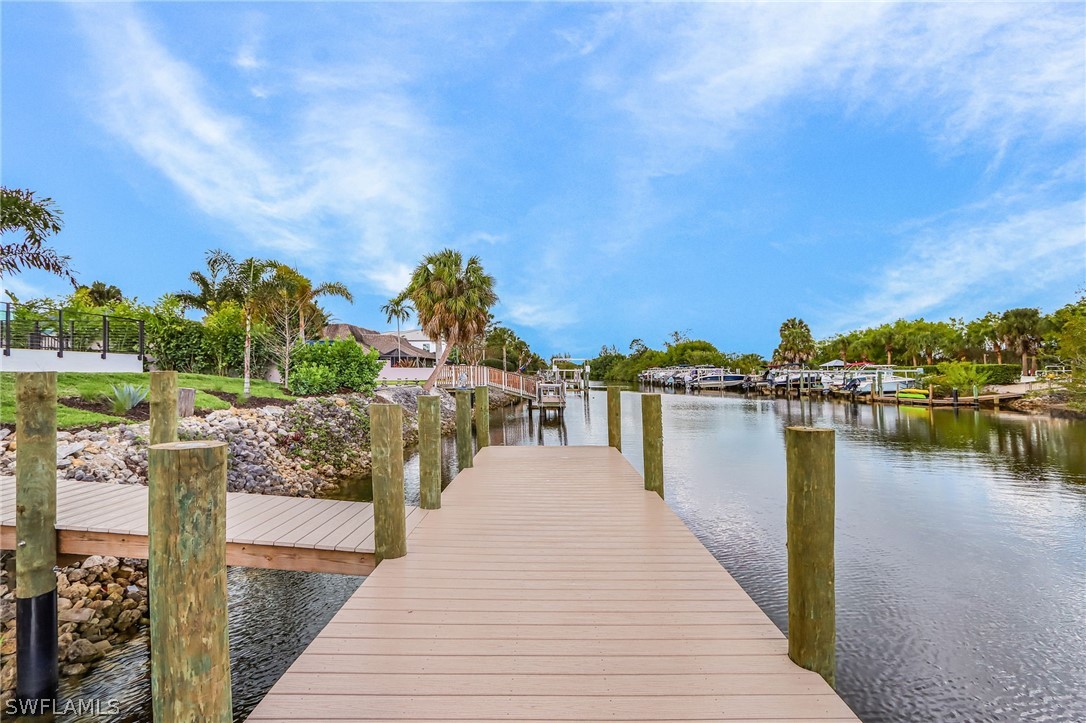 Dock