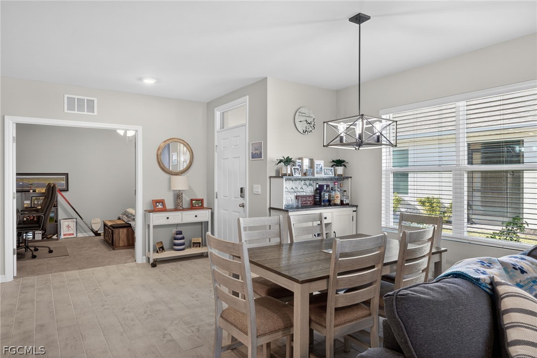 DiningArea