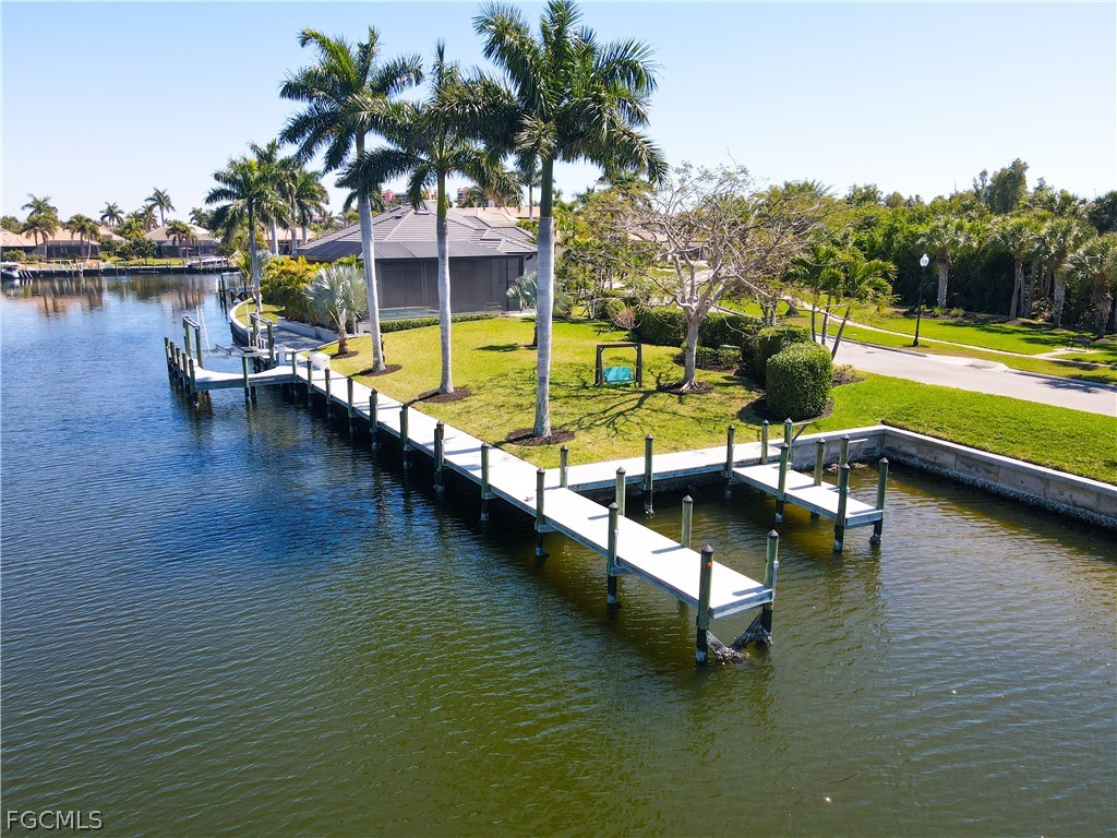 Dock