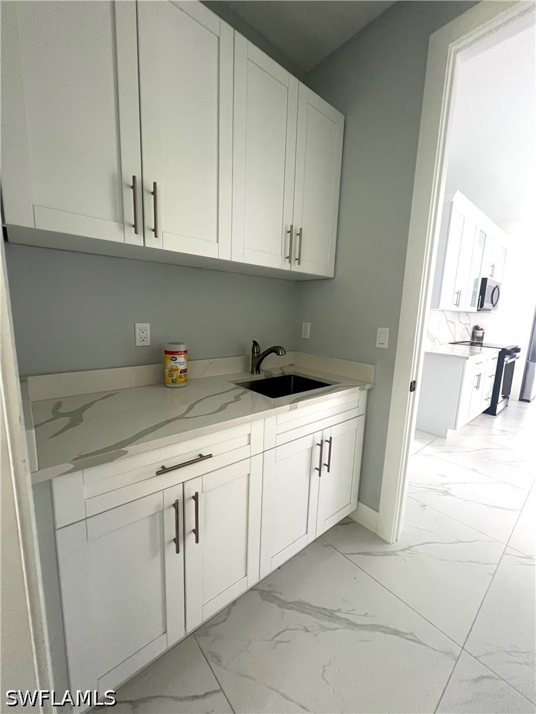 2963 40th, Naples, FL 34117