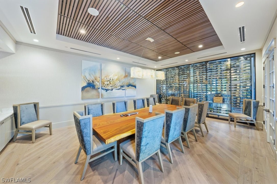 DiningArea