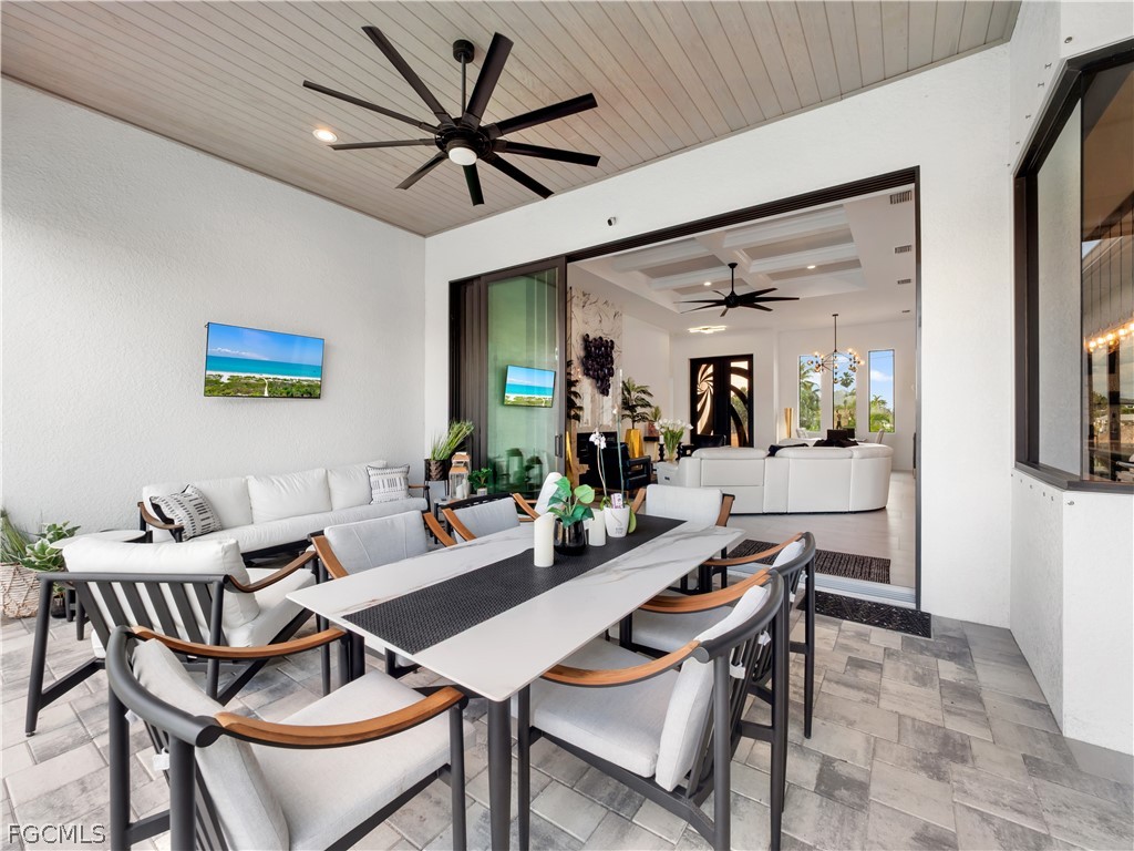 DiningArea