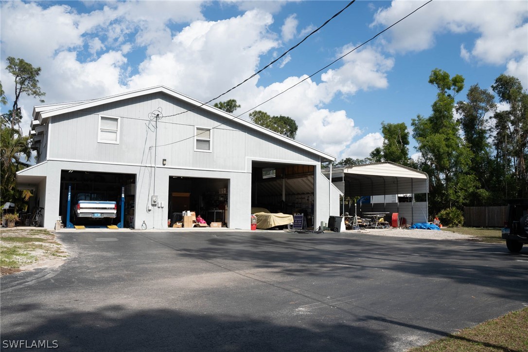 Garage