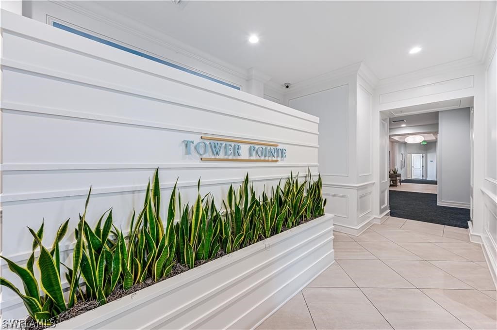 1001 Arbor Lake Unit 707, Naples, FL 34110
