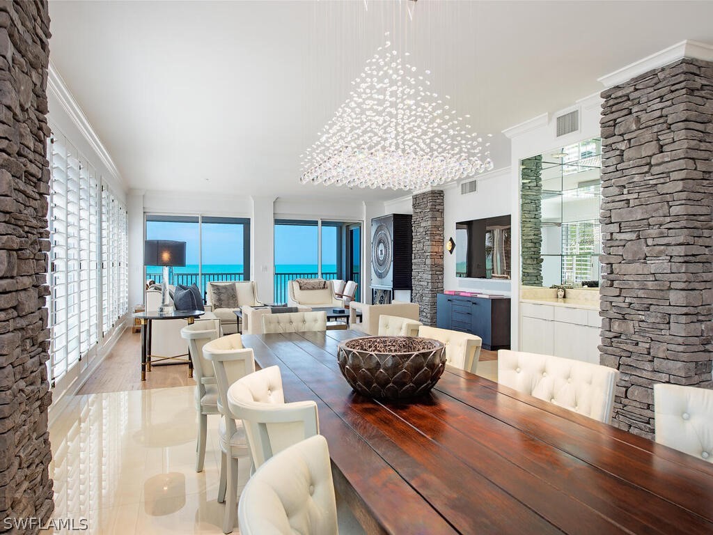 9811 Gulf Shore Unit 101, Naples, FL 34108