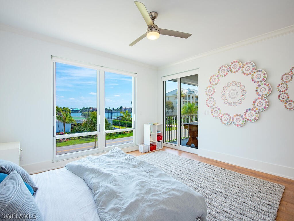 9811 Gulf Shore Unit 101, Naples, FL 34108