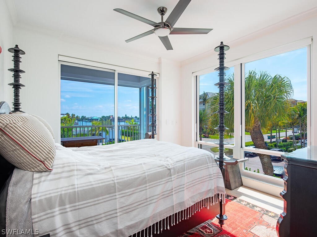 9811 Gulf Shore Unit 101, Naples, FL 34108