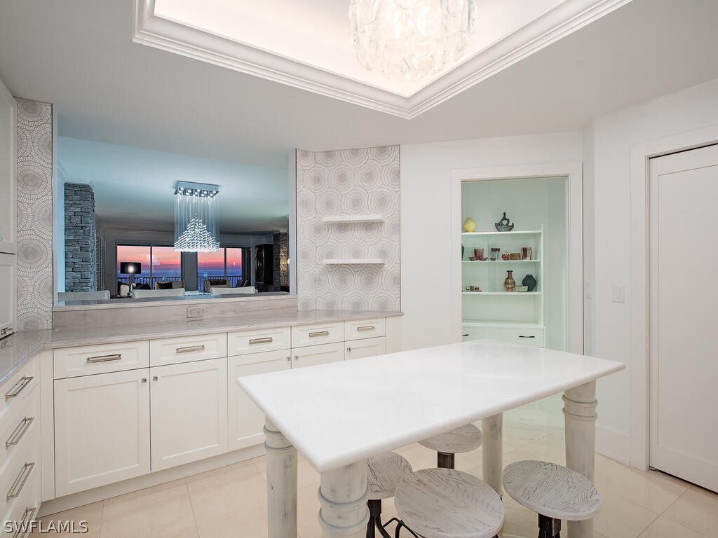 9811 Gulf Shore Unit 101, Naples, FL 34108