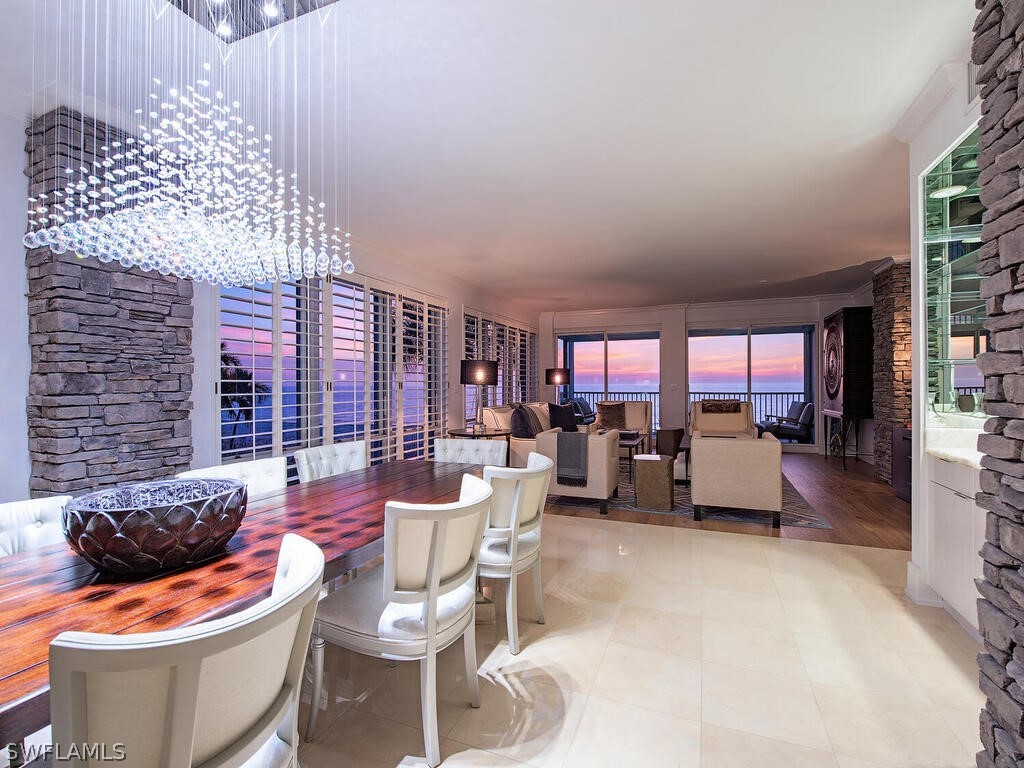 9811 Gulf Shore Unit 101, Naples, FL 34108
