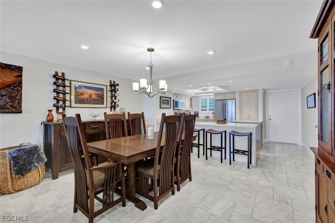 DiningArea