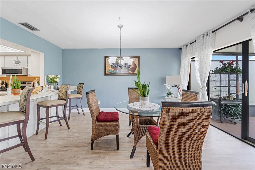 DiningArea