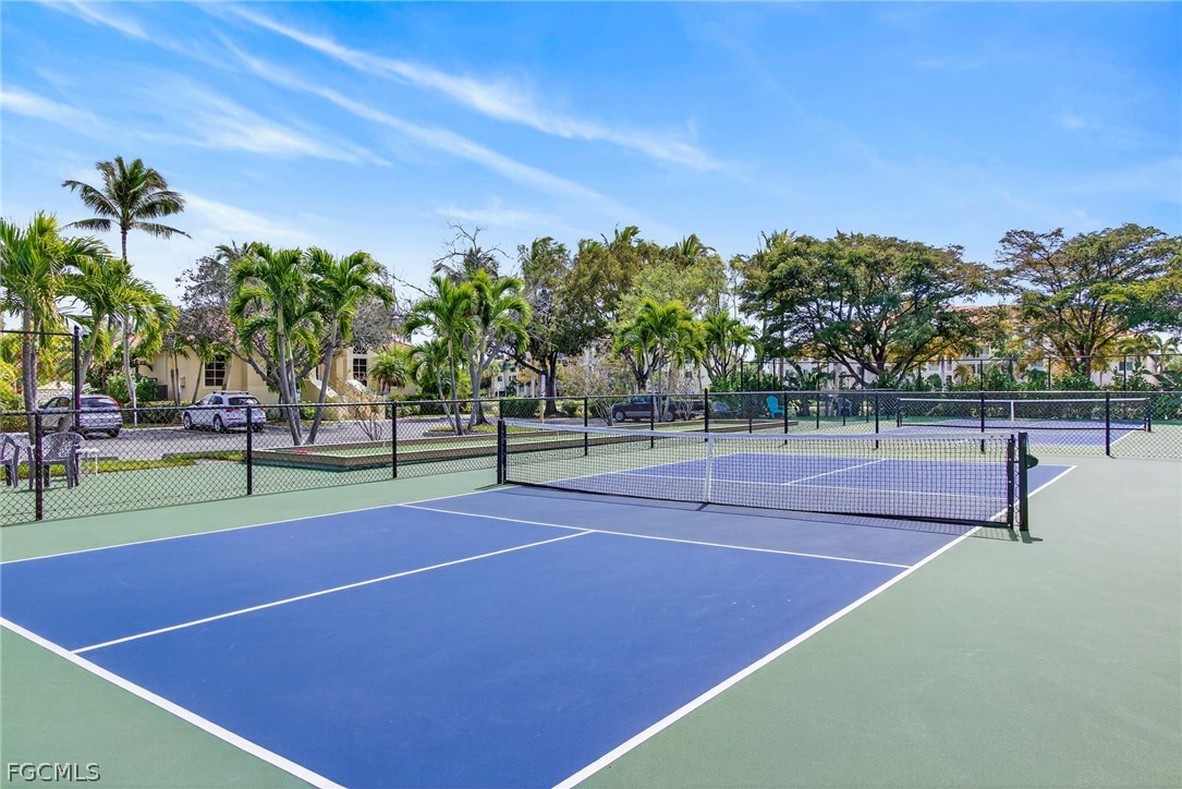 20011 Sanibel View Unit 206, Fort Myers, FL 33908