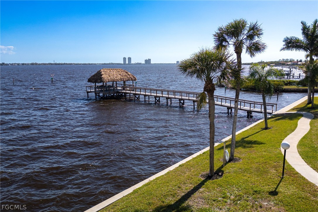 Dock