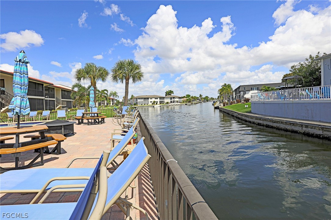 Dock