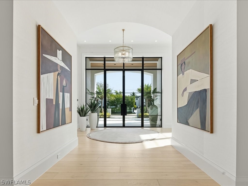 117 West, Naples, FL 34108