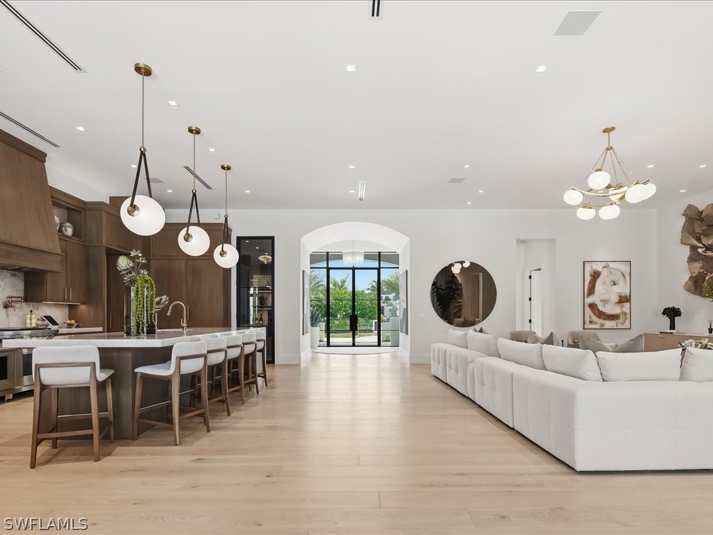117 West, Naples, FL 34108