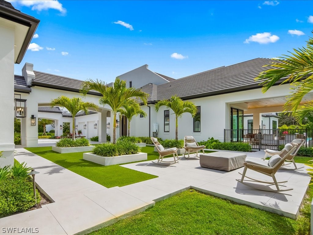 117 West, Naples, FL 34108