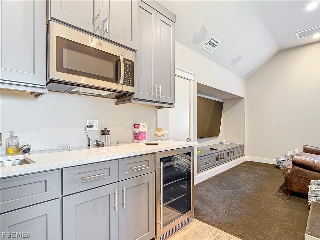 750 Periwinkle, Sanibel, FL 33957