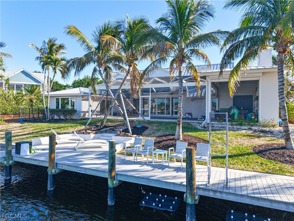 Dock