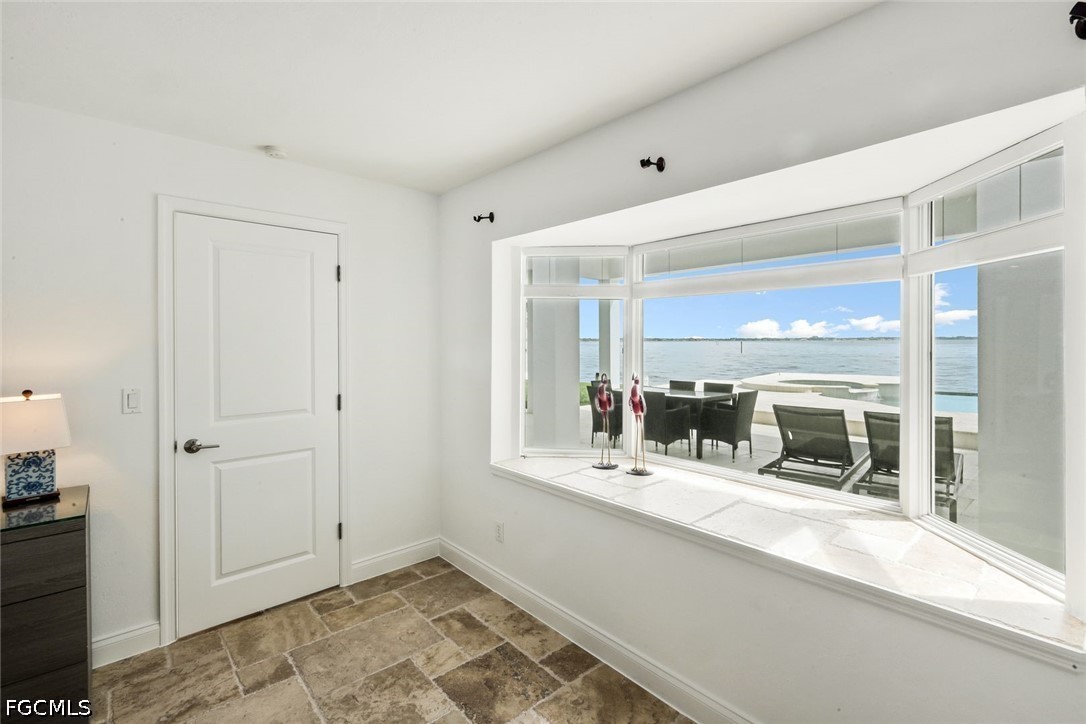 2302 28th, Cape Coral, FL 33904