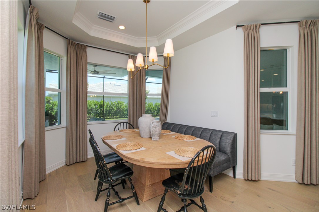 DiningArea