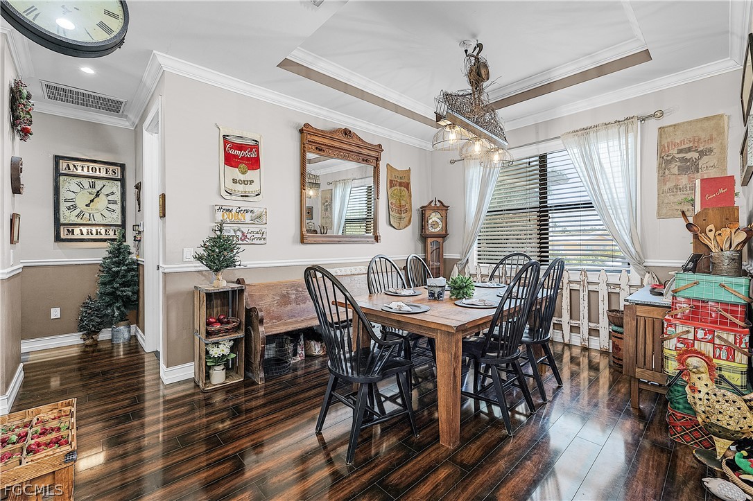 DiningArea